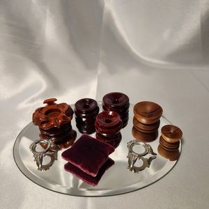 Stands for crystal balls or ornaments.